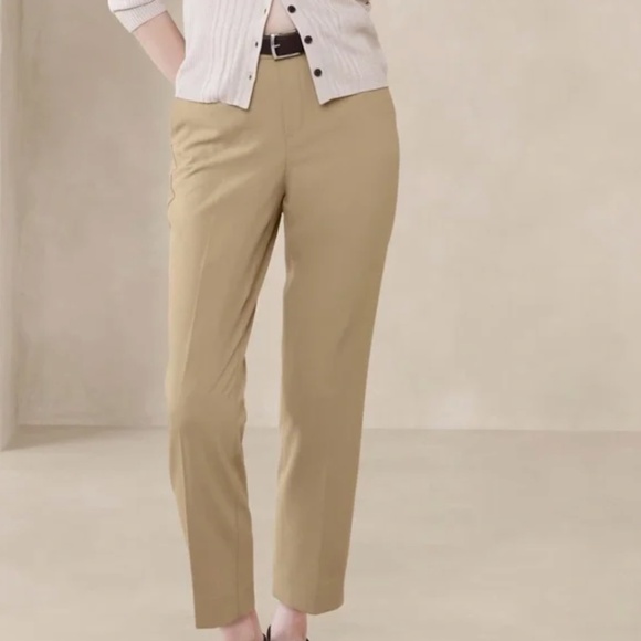 Banana Republic Hayden New British Khaki Pants-NWT - Picture 1 of 5